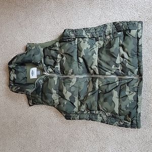 Camo Puffy Vest